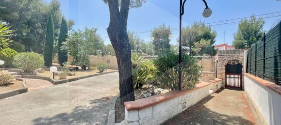 Вилла с 7 комнатами в Андрия, Италия № 14919 2