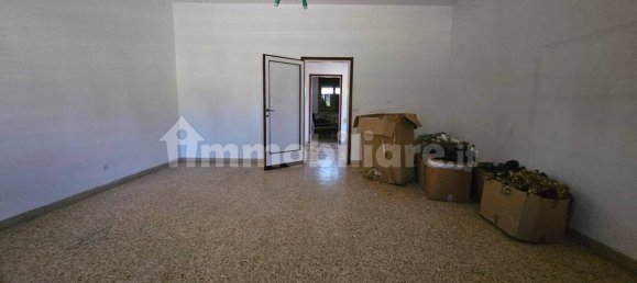 5 rooms Commercial property in Florence, Italy No. 169762 25
