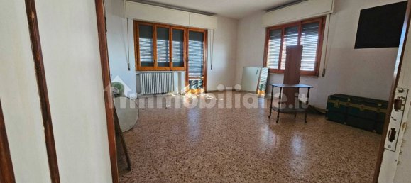 5 rooms Commercial property in Florence, Italy No. 169762 23