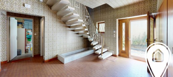 Casa de 5 dormitorios en Woippy, France No. 74459 17