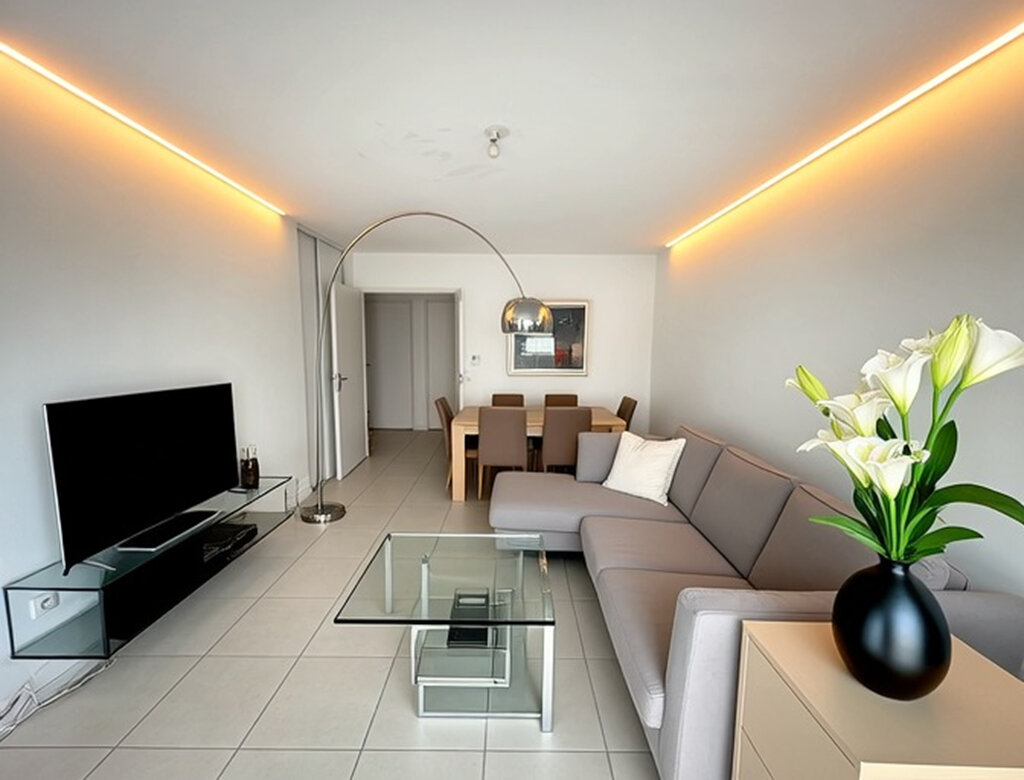 2 bedrooms Apartment in Bordeaux, France No. 357991