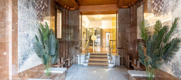 Квартира с 3 спальнями в Турин, Италия № 331229 2