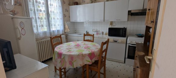 2 Schlafzimmer Haus in Jonzac, France, Nr. 301443 3