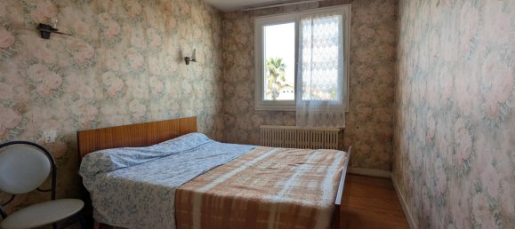 2 Schlafzimmer Haus in Jonzac, France, Nr. 301443 12