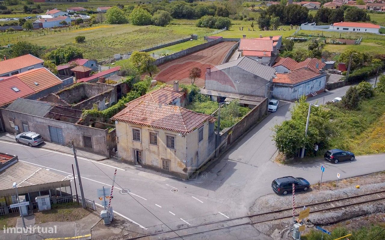 3 bedrooms House in Silvalde, Portugal No. 185845