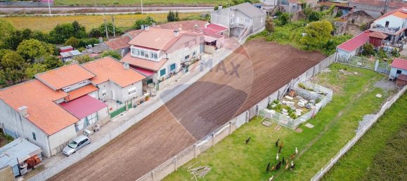 3 bedrooms House in Silvalde, Portugal No. 185845 7