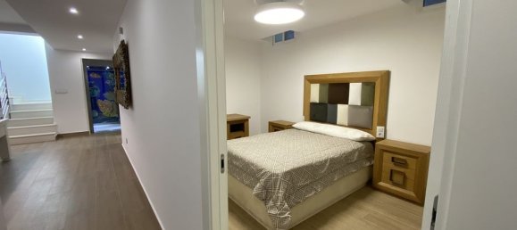 5 bedrooms Villa in San Miguel de Salinas, Spain No. 184737 27