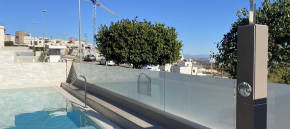 5 bedrooms Villa in San Miguel de Salinas, Spain No. 184737 7