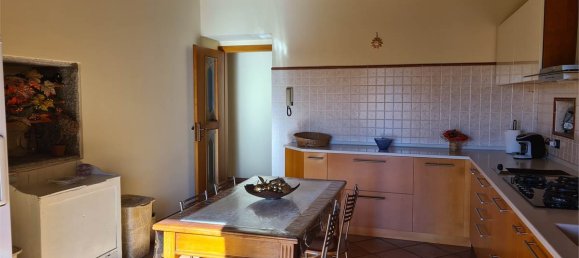 Apartamento T3 em Asso, Italy N.º 112272 3