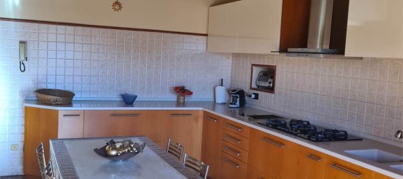 Apartamento T3 em Asso, Italy N.º 112272 2