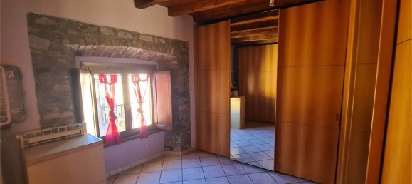 Apartamento T3 em Asso, Italy N.º 112272 28
