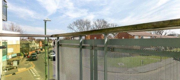 1 bedroom Apartment in Carshalton, United Kingdom No. 12267 8