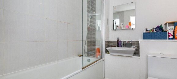 1 bedroom Apartment in Carshalton, United Kingdom No. 12267 7