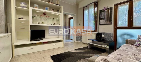 2 bedrooms House in Lallio, Italy No. 297951 3