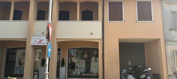 Casa de 11 divisões em Isola Rizza, Italy N.º 270278 2