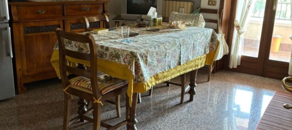 Casa de 11 divisões em Isola Rizza, Italy N.º 270278 9