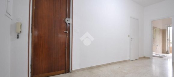 3 Schlafzimmer Wohnung in Turin, Italy, Nr. 327699 2