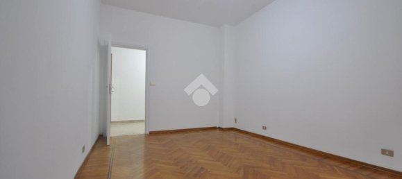 3 Schlafzimmer Wohnung in Turin, Italy, Nr. 327699 21