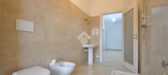 3 Schlafzimmer Wohnung in Turin, Italy, Nr. 327699 28