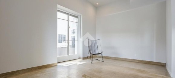 3 Schlafzimmer Wohnung in Turin, Italy, Nr. 327699 5