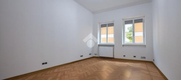 3 Schlafzimmer Wohnung in Turin, Italy, Nr. 327699 6