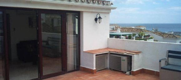 5 bedrooms Penthouse in La Duquesa, Spain No. 190863 2