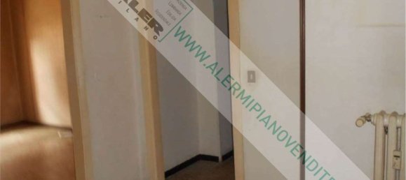 3 bedrooms Apartment in Milan, Italy No. 373129 6