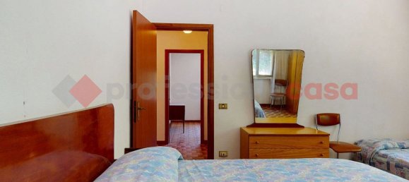 7 rooms House in Barga, Italy No. 122868 24
