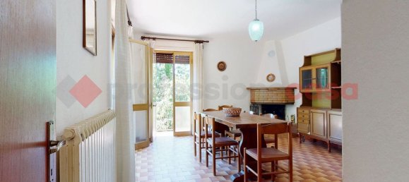 7 rooms House in Barga, Italy No. 122868 11