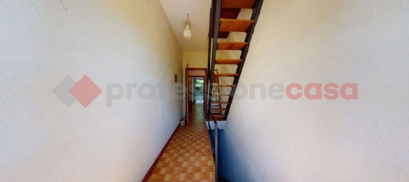 7 rooms House in Barga, Italy No. 122868 28