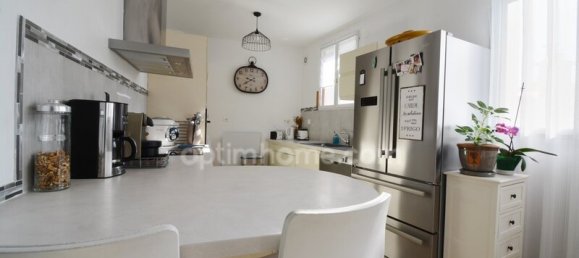 3 chambres Appartement à Saint-Quentin, France No. 215337 5