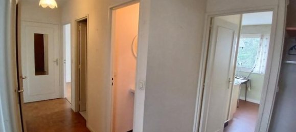 2 bedrooms Apartment in Laval, France No. 304412 10