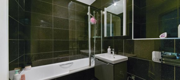 1 bedroom Apartment in Epsom, United Kingdom No. 9755 7