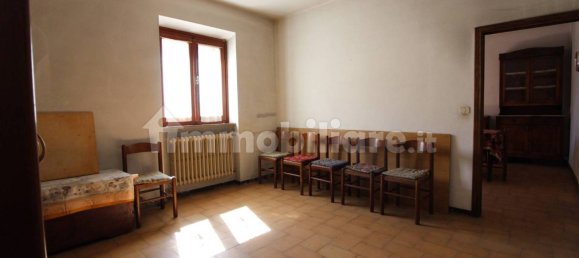 Квартира с 2 спальнями в Кастильон Фьорентино, Италия № 47991 13