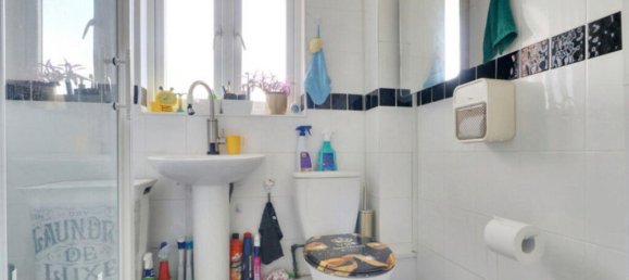 1 bedroom Commercial property in Purfleet-on-Thames, United Kingdom No. 4998 9