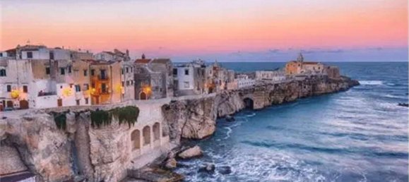 6غرفة شقة في Andria, Italy رقم 258994 14