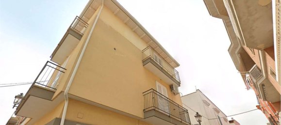 6غرفة شقة في Andria, Italy رقم 258994 7
