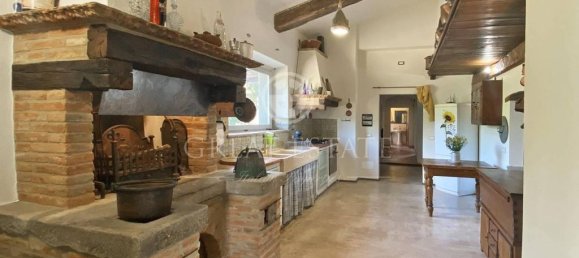 4 Schlafzimmer Haus in Cortona, Italy, Nr. 178519 17