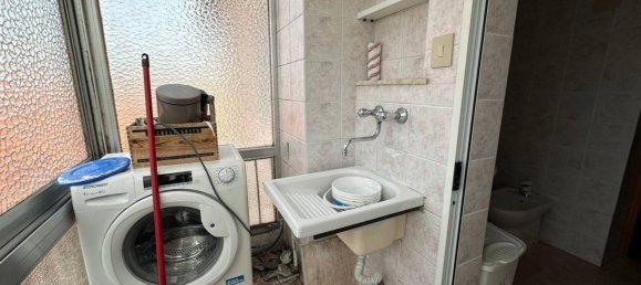 Apartamento T2 em Livorno, Italy N.º 107641 3
