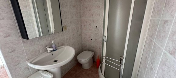 Apartamento T2 em Livorno, Italy N.º 107641 8