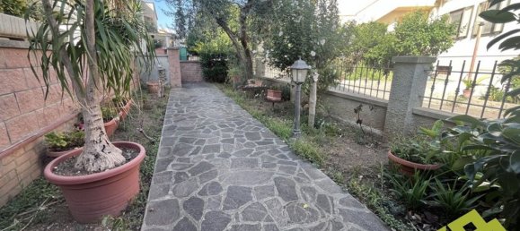 4 bedrooms Apartment in Rosignano Marittimo, Italy No. 325431 2