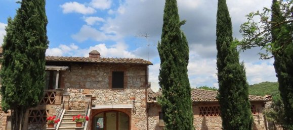 8 rooms House in Monteriggioni, Italy No. 166077 13