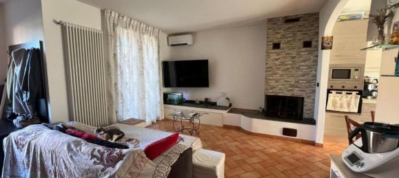 5 bedrooms House in Calcinaia, Italy No. 331671 3