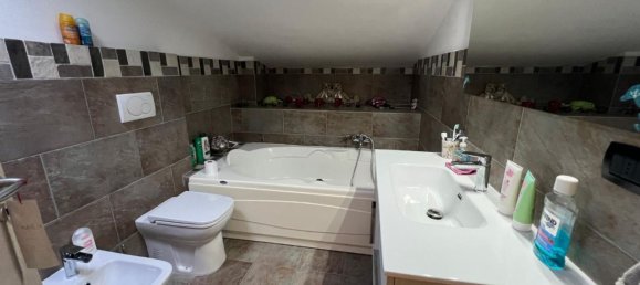 5 bedrooms House in Calcinaia, Italy No. 331671 41