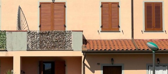 5 bedrooms House in Calcinaia, Italy No. 331671 2