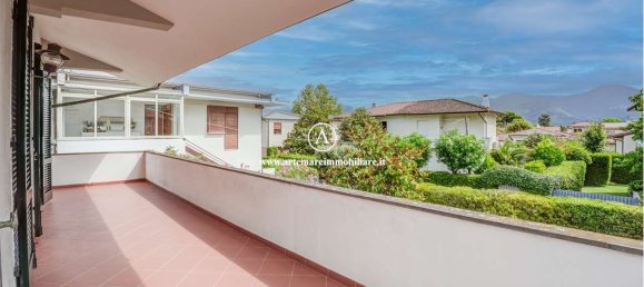 3 bedrooms Villa in Pietrasanta, Italy No. 304137 33