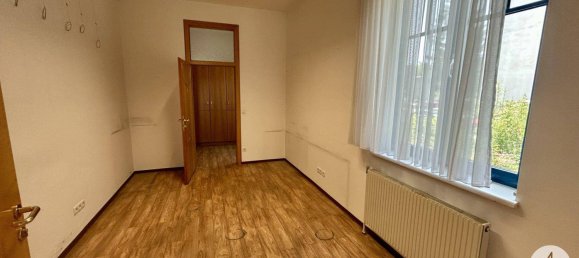 187m² Office in Strasshof an der Nordbahn, Austria No. 154828 9