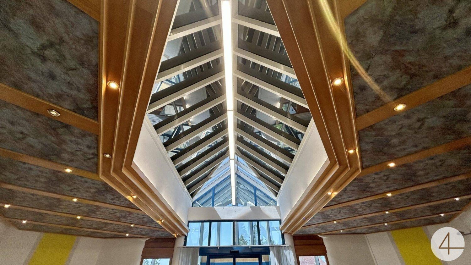 187m² Office in Strasshof an der Nordbahn, Austria No. 154828