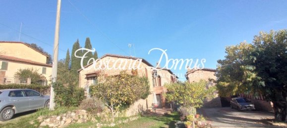 10 rooms House in Siena, Italy No. 28171 5