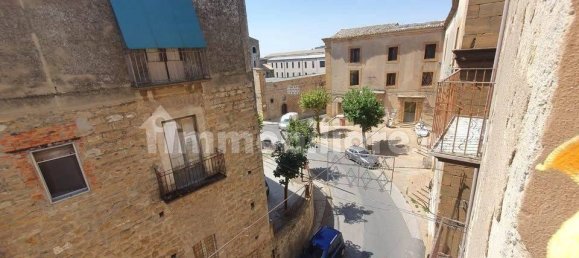 6 غرف نوم شقة في Piazza Armerina, Italy رقم 354781 14